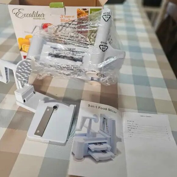 Excalibur 3-in-1 Food Slicer - Picture 3 of 4